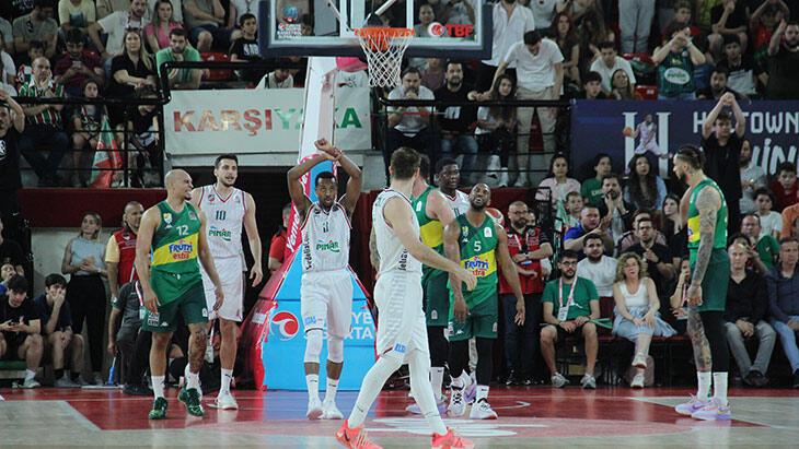 Pınar Karşıyaka yarı final peşinde