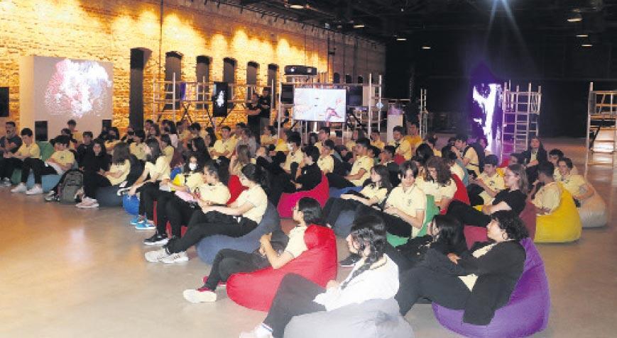 Sanatın ‘teknolojik’ damarı AKM’de atacak