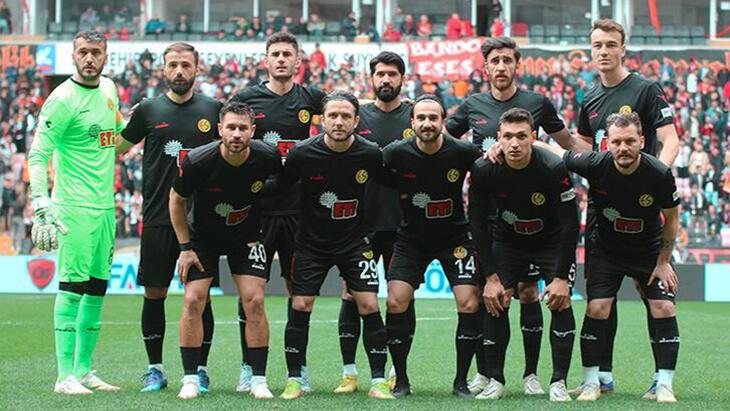 Türk futbolunun efsane takımı Eskişehirspor, Bölgesel Amatör Lig’e düştü