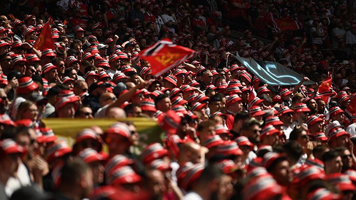 Manchester City – Manchester United maçından kareler