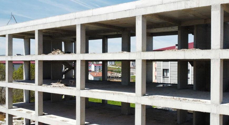 Okuma-yazma bilmeyen babasının arsasını üzerine geçirdi! 8 katlı apartman yaptı