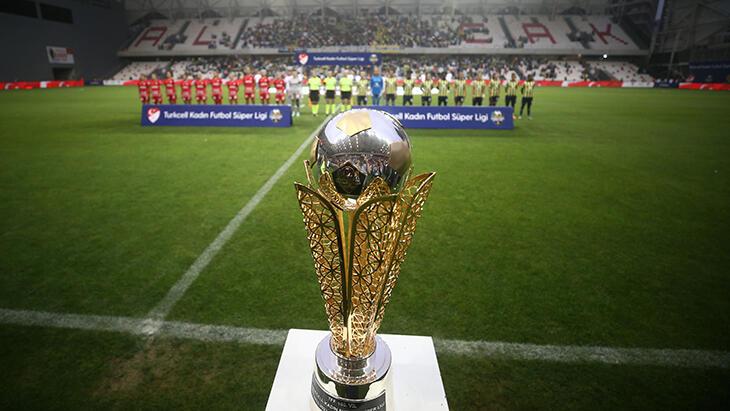 Turkcell Kadın Futbol Süper Ligi’nde final maçından kareler