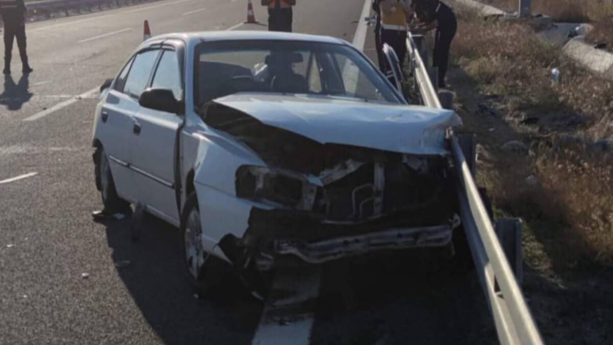 Aksaray’da bariyere çarpan otomobildeki bebek hayatını kaybetti