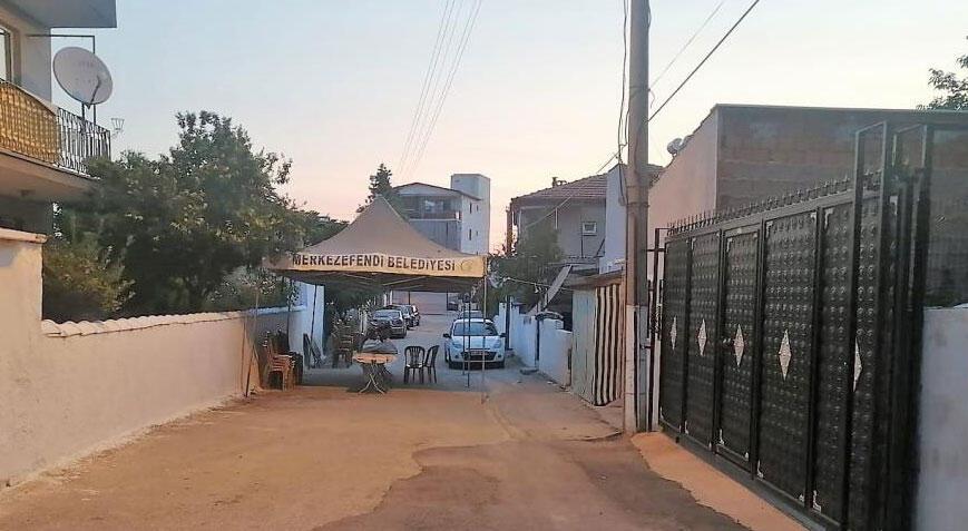 Demir kapının altına kalan 4 yaşındaki Aysima feci şekilde can verdi