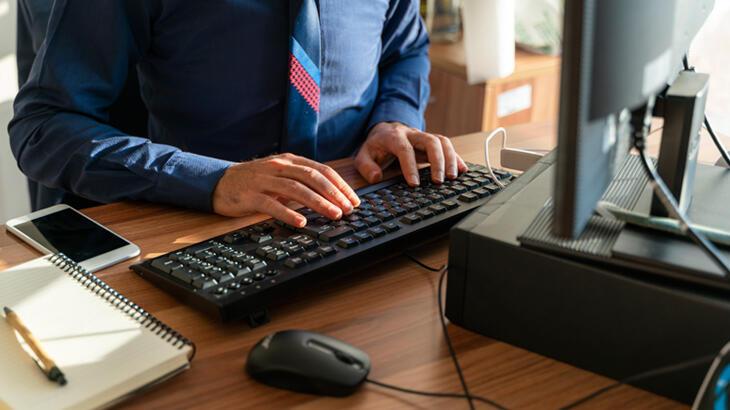 Kamuya şehit yakını, gazi ve gazi yakını atanacak
