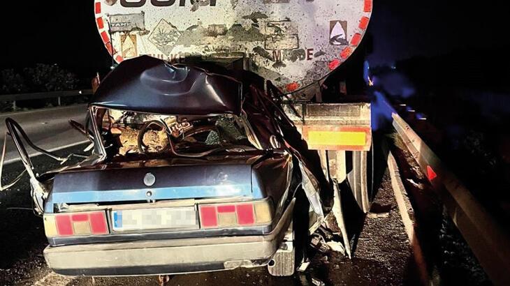 Otomobille tanker çarpıştı: 3 ölü