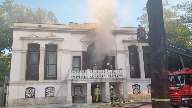 Son dakika… Beşiktaş Yıldız Parkı’ndaki Çadır Köşkü’nde yangın