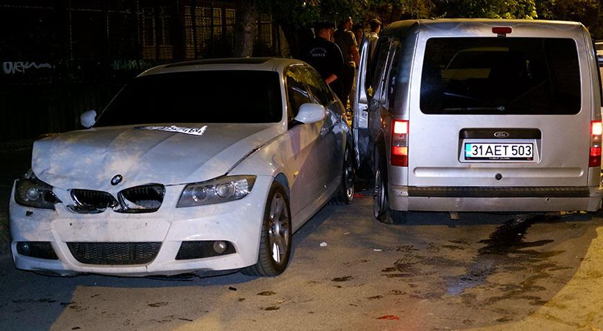 Alkollü sürücü ortalığı savaş alanına çevirdi! 4 araca birden çarptı