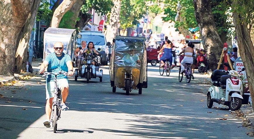 Prens Adaları’nda korsan araç terörü