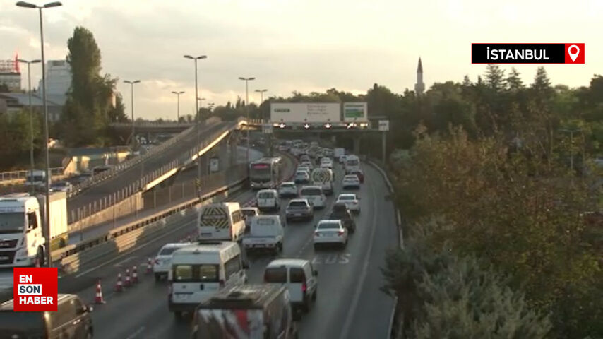 İstanbul’da eğitim öğretim döneminin başlamasıyla birlikte trafikte yoğunluk oluştu
