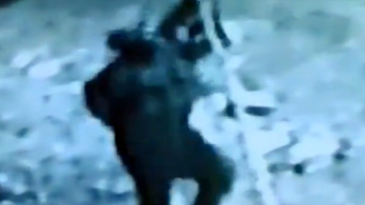 İsrail askeri, kanalizasyon çukuruna düştü