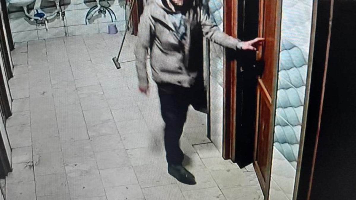 İstanbul’da camileri gezip musluk çalan şahıs aranıyor