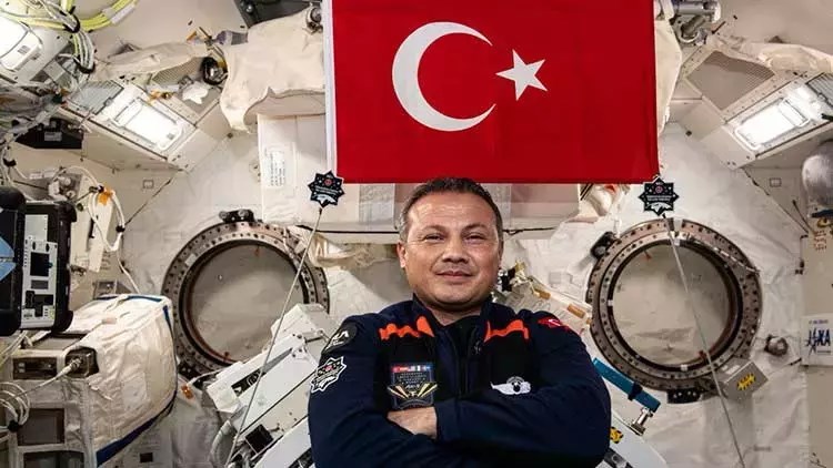 Alper Gezeravcı ISS’den soruları yanıtladı: Yaşadıklarını ve yaptıklarını anlattı