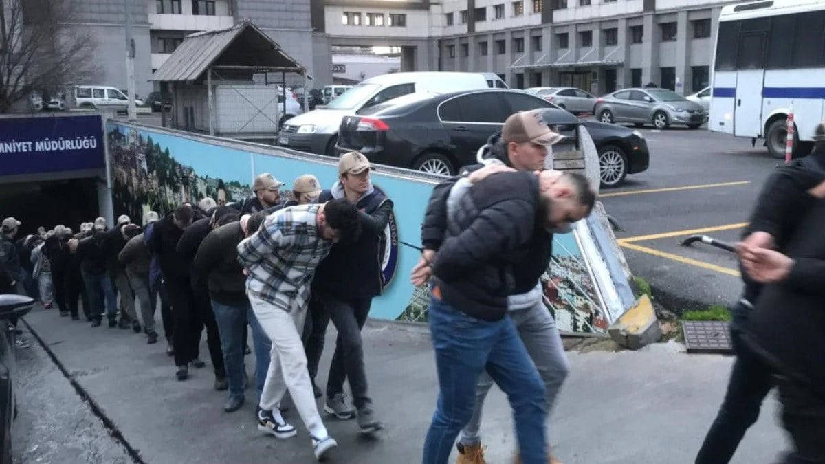 Mossad’a çalışan ajanlar sağlık kontrolü için hastaneye götürüldü