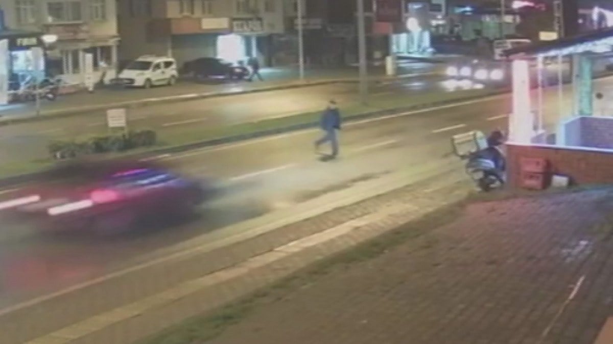 Zonguldak’ta otomobilin çarptığı yaşlı adamın öldüğü kaza kameraya yansıdı