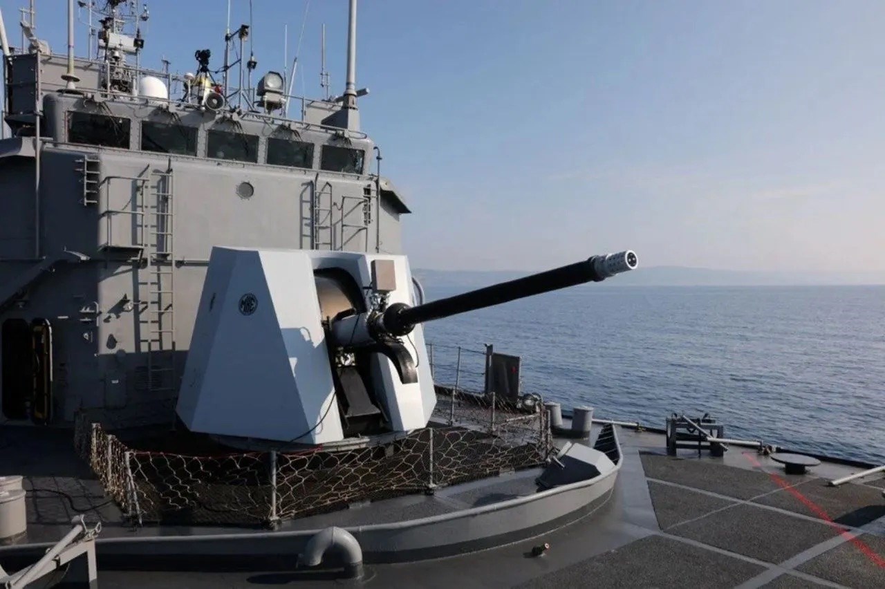 MKE’nin ilk Milli Deniz Topu, TCG Akhisar’a entegre edildi