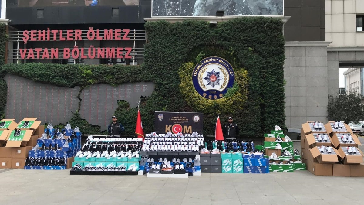 İstanbul’da kaçak ayakkabı deposuna baskın: 500 milyon TL değerinde ayakkabı bulundu