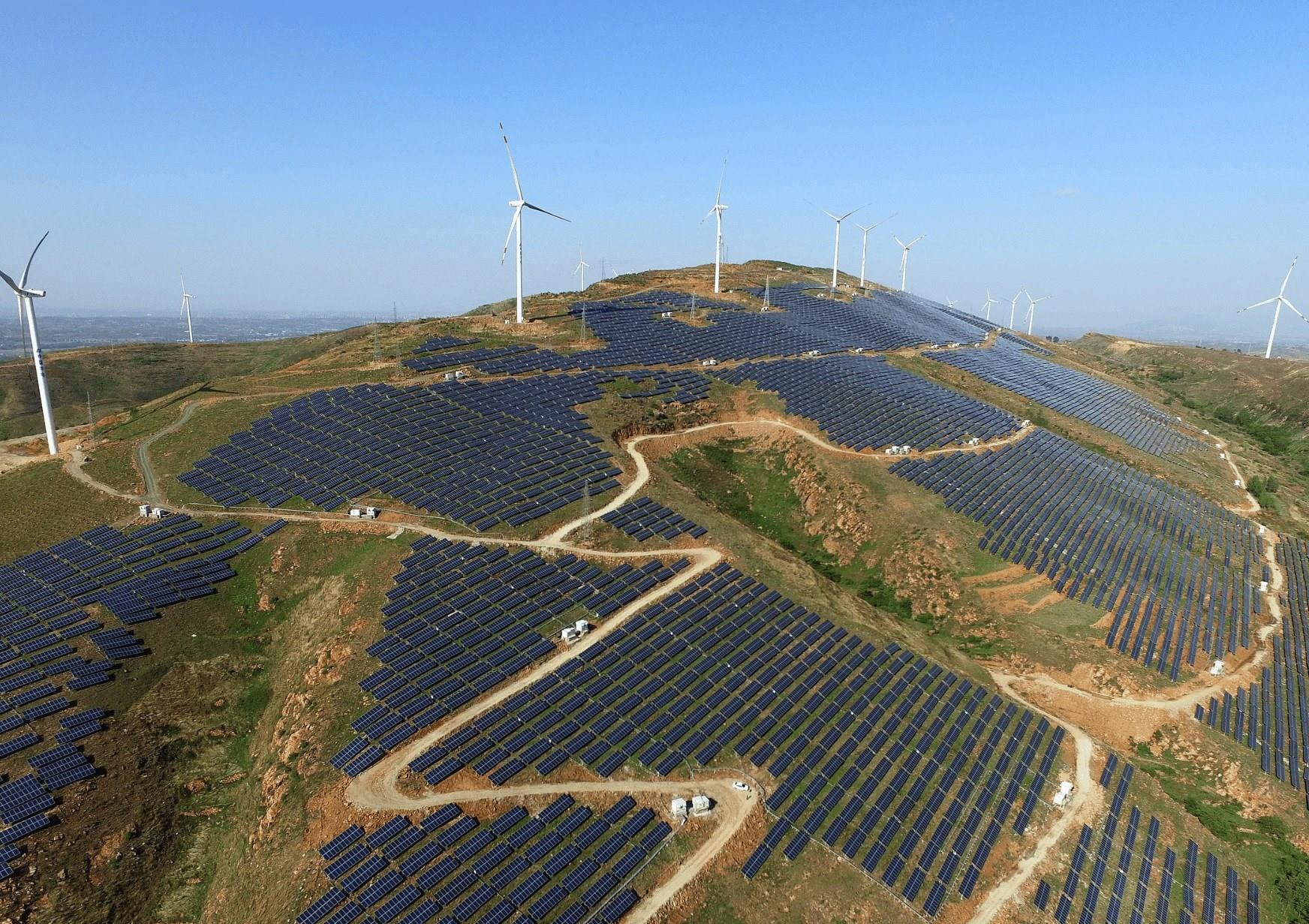 Küresel elektrik ihtiyacının üçte biri yenilenebilir enerjiyle karşılandı