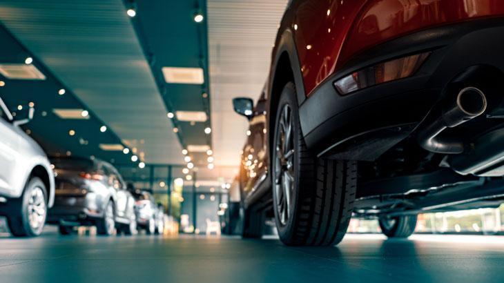 Lüks araç kullananlar dikkat: Maliye incelemeye aldı: Kar dağıtmayıp Mercedes aldılar