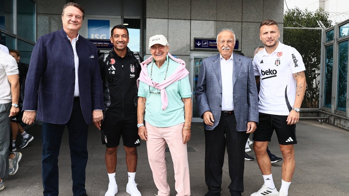 Beşiktaş, Lugano maçı için İsviçre’ye gitti: Kafileyi Rahmi Koç uğurladı