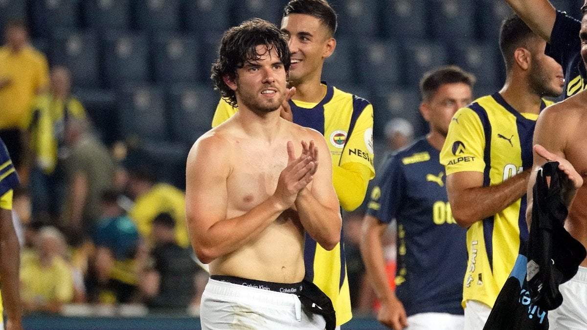 Ferdi Kadıoğlu’nun ayrılık iddialarına Fenerbahçe’den yanıt