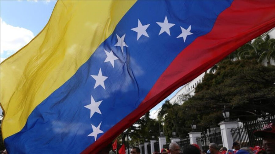 Venezuela’da binlerce yeni asker orduya katıldı